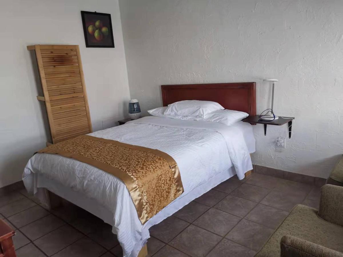 Dundurn Motel Extérieur photo